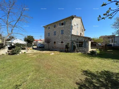 Charmantes Steinhaus auf großem Grundstück nahe Poreč, Istrien