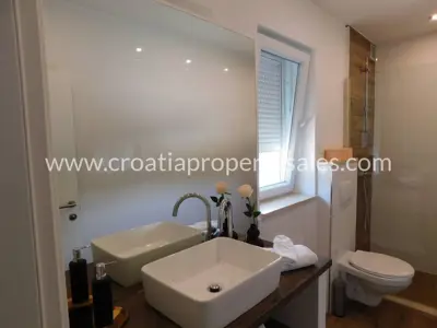 Haus, Brač, 370 m², 1 300 000 € - 5