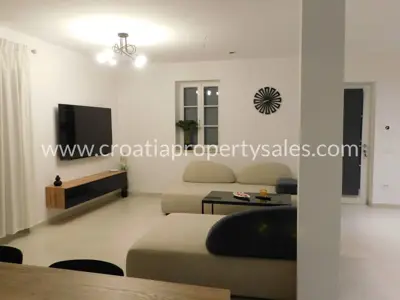 Haus, Brač, 370 m², 1 300 000 € - 2