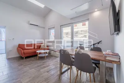 House 130 m², Galižana - two residential units - 12
