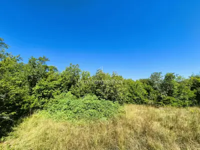 Agricultural land 3,776 m², Labin - quiet location - 2