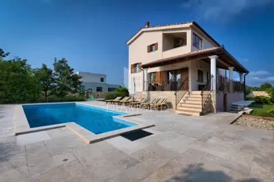 Villa 294 m², Svetvinčenat - beheizter Pool und Jacuzzi - 3