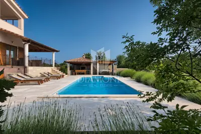 Villa 294 m², Svetvinčenat - beheizter Pool und Jacuzzi - 4