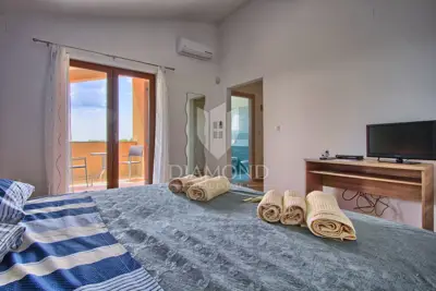 Villa 294 m², Svetvinčenat - beheizter Pool und Jacuzzi - 18