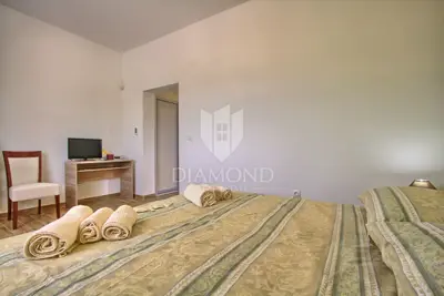 Villa 294 m², Svetvinčenat - beheizter Pool und Jacuzzi - 15