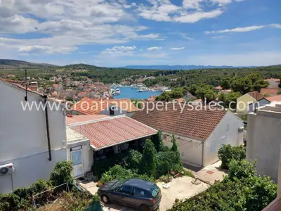 Vila 222 m², Brač - bazen i mirno okruženje - 3