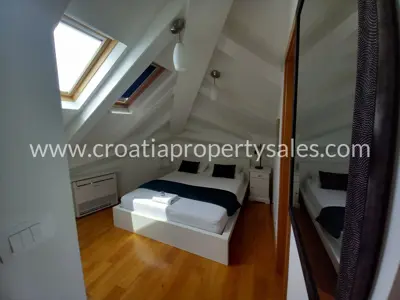 Vila 222 m², Brač - bazen i mirno okruženje - 13