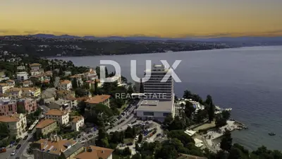 Doppelvilla 261 m², Opatija - Centar, Meerblick