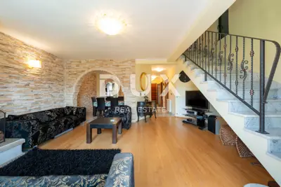Doppelvilla 261 m², Opatija - Centar, Meerblick - 9