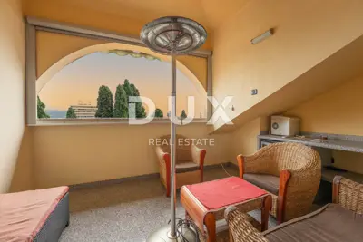 Doppelvilla 261 m², Opatija - Centar, Meerblick - 19