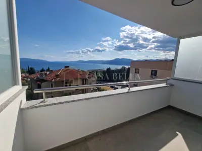 Stan 3S+DB, Turnić Rijeka - pogled na more i terasa - 14