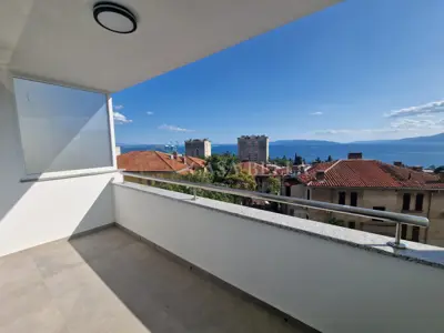 Stan 3S+DB, Turnić Rijeka - pogled na more i terasa - 13
