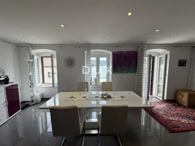 House 250 m², Bakar - by the sea and overlooking the harbor - 9