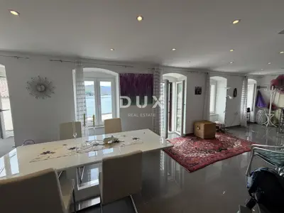 House 250 m², Bakar - by the sea and overlooking the harbor - 10