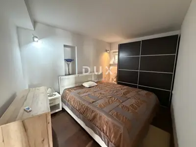 House 250 m², Bakar - by the sea and overlooking the harbor - 17
