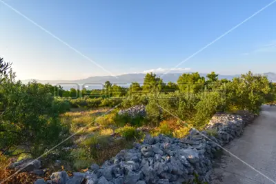 Građevinsko zemljište 3 000 m², Supetar, pogled na more - 17