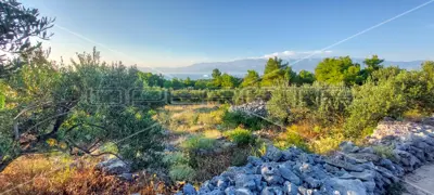 Građevinsko zemljište 3 000 m², Supetar, pogled na more - 6