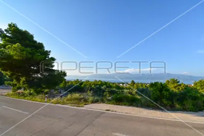 Građevinsko zemljište 3 000 m², Supetar, pogled na more - 13