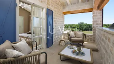 Vila 353 m², Ladići kod Kanfanara - bazen i terasa - 8