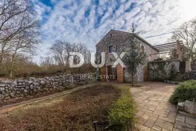 Krk, Malinska, kamena kuća, 141 m², konoba