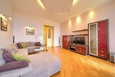 Stan 84,80 m², Belveder Rijeka - 2S+DB, renoviran - 2