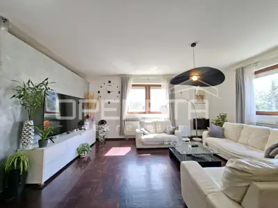 Wohnung 15 m², Stenjevec - Parkplatz im Hof