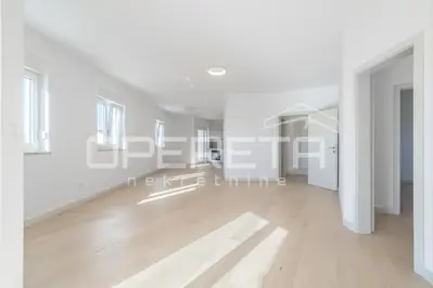 Stan 95,80 m², Rovinj - južna orijentacija i 2 balkona