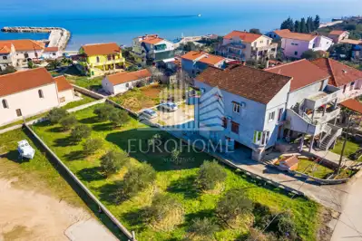 Građevinsko zemljište, Dobropoljana, 50 m od mora i maslinik