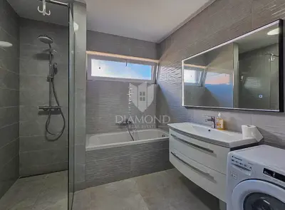 Stan 93 m², Savudrija - 3 spavaće sobe, 2 kupaonice - 9