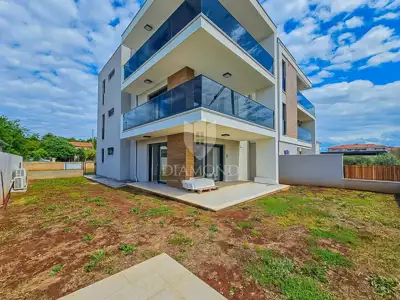 Stan 93 m², Savudrija - 3 spavaće sobe, 2 kupaonice