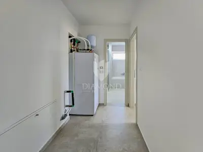 Stan 93 m², Savudrija - 3 spavaće sobe, 2 kupaonice - 6