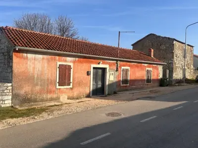 Zwei istrische Steinhäuser in der Umgebung von Višnjan!