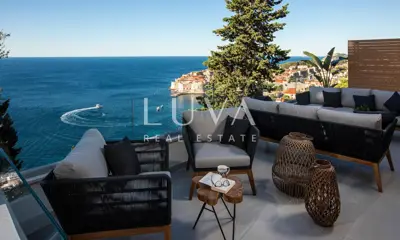 Villa 500 m², Dubrovnik Ploče - view of the old town - 14