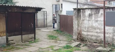 Garaža Rendićeva10 (ulaz Maksimirska 51A )