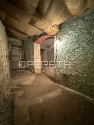 Gewerbefläche 142 m², Pula-Arsenal, ruhige Lage - 7