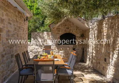 Stone villa in Omiš, pool and sea view - 7