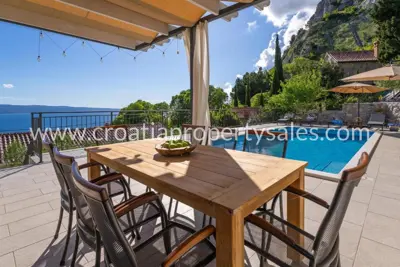 Stone villa in Omiš, pool and sea view - 4