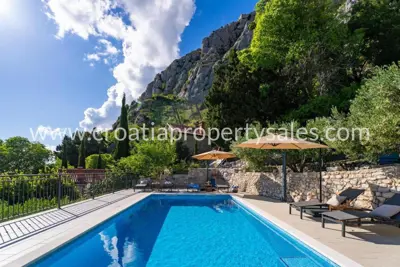 Stone villa in Omiš, pool and sea view - 3
