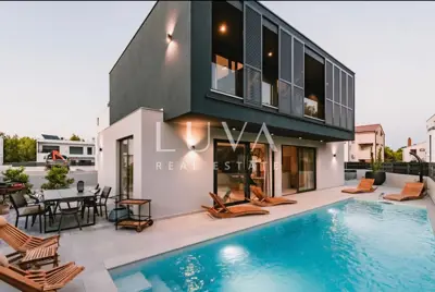 House 200 m², Srima near Vodice - proximity to the sea and pool - 17