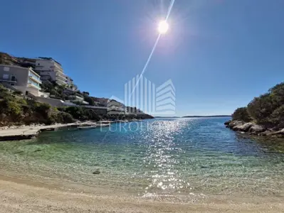 Grundstück zum Kauf in Vinišće - 2