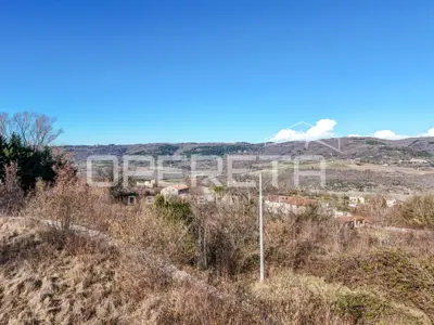 Građevinsko zemljište 895 m², Vižinada - otvoren pogled