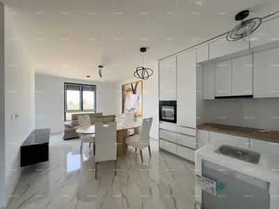 Stan 112 m², Pula Centar, novogradnja i 2 terase - 3