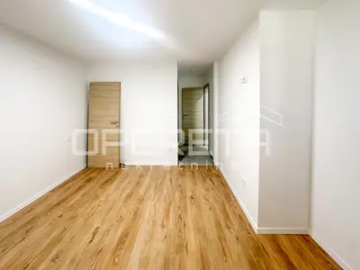 House 200 m², Šibenik - residential and commercial space - 8