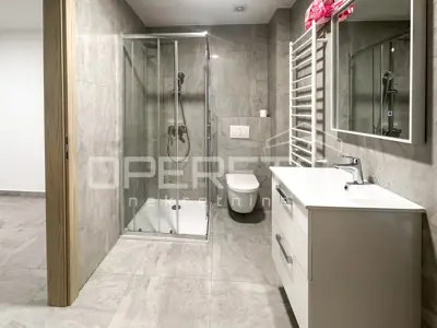 House 200 m², Šibenik - residential and commercial space - 4