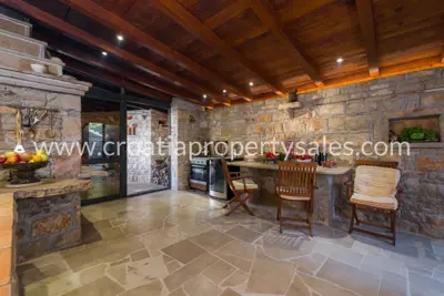 Villa on the island of Brač, first row to the sea and complete privacy - 15