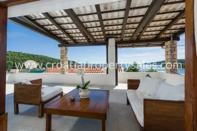 Villa on the island of Brač, first row to the sea and complete privacy - 6