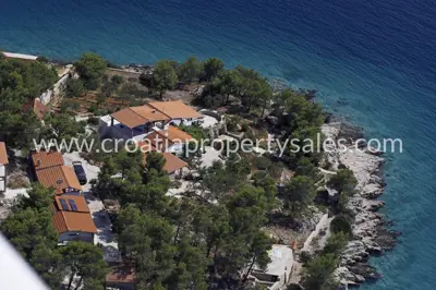 Villa on the island of Brač, first row to the sea and complete privacy