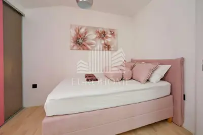 ZADAR, BIBINJE, Trosoban stan 170 m², najam do 1.6.2027 - 2