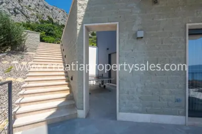 Vila 210 m², Omiš - panoramski pogled na more - 17