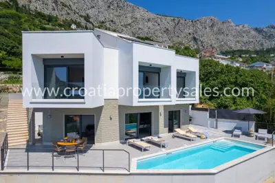 Vila 210 m², Omiš - panoramski pogled na more